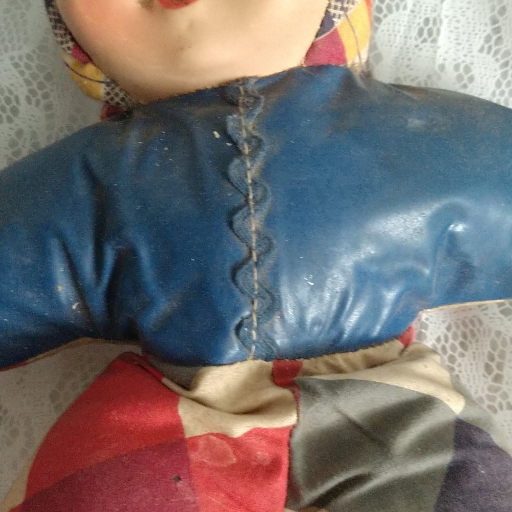 Vintage 1940s Plastic Face Carnival Prize Doll - Picture 3 of 9